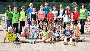 18 Kids sind nun stolze Besitzer des DTB-Kindertennis-Sportabzeichens. Foto: Morlok Foto: Schwarzwälder-Bote