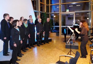 Der Chor go.on.gospel aus Tübingen war erneut zu Gast beim Bürgertreff Ostelsheim. Foto: Selter-Gehring Foto: Schwarzwälder-Bote