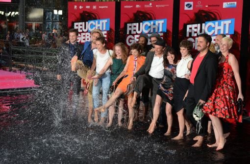 Der Cast von Feuchtgebiete bei der Premiere in Berlin. Foto: dpa
