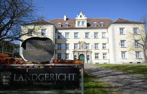 Am Landgericht Konstanz läuft der Prozess gegen eine achtköpfige Drogendealer-Bande.  Foto: Seeger