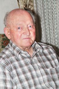 Viel erlebt hat Engelbert Horn, der heute 90  wird. Foto: Lissy Foto: Schwarzwälder-Bote
