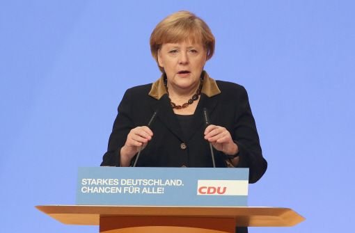 Die CDU hat Bundeskanzlerin Angela Merkel mit ihrem besten Ergebnis zum siebten Mal zur Vorsitzenden gewählt. Die 58-Jährige erhielt am Dienstag nach CDU-Angaben 97,94 Prozent der Stimmen. Foto: dpa