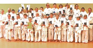 Die erfolgreichen Karatekas.  Foto: Verein Foto: Schwarzwälder-Bote