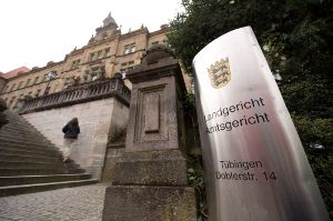 Das Landgericht in Tübingen: Hier muss sich ein 36-Jähriger wegen Todschlags verantworten. Foto: dpa
