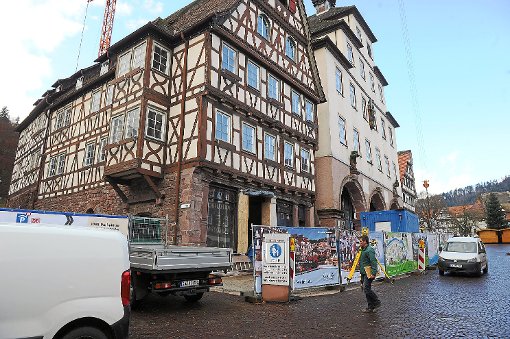 Mit der Sanierung des historischen  Calwer Rathauses geht es voran.   Foto: Fritsch