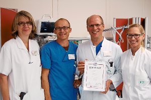 Freuen sich über das Zertifikat (von links): Andrea Umbach,   Jörg Mosa,  Florian Bea und  Birte von Meißner.  Foto: KLF Foto: Schwarzwälder-Bote