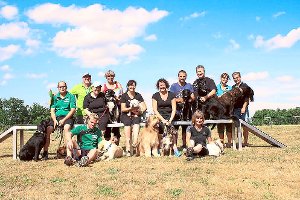 Die Walddorfer Hundesportler belegten bei zwei Turnieren vordere Plätze. Foto: VdH Walddorf Foto: Schwarzwälder-Bote