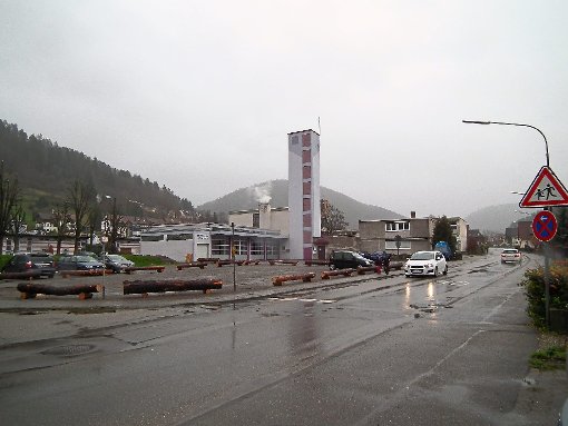 Früher als geplant konnte eine Parkplatzfläche an der Goßweiler-schule realisiert werden. Foto:  Stocker Foto: Schwarzwälder-Bote