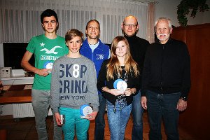Erfolgreichen  Sportler des Skiclubs Onstmettingen wurden in der Mitgliederversammlung geehrt. Foto: Schwarzwälder-Bote