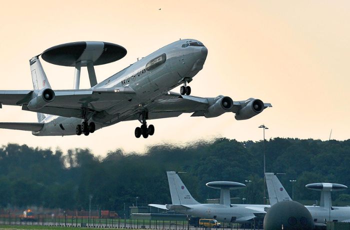 Nato-Flugzeug bei Calw: Darum verschwindet die Aufklärungsmaschine vom Radar