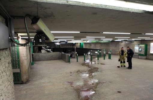 In einer U-Bahnstation in Fürth ist ein 28 Jahre alter Mann erstochen worden. Die Polizei hat einen 19-Jährigen festgenommen. Foto: News5