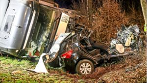 Mehr als 15 Unfälle ereignen sich an einem Tag durchschnittlich im Schwarzwald-Baar-Kreis. Bei einem besonders heftigen im März 2023 auf der B 27 bei Mühlhausen verlor ein Autofahrer sein Leben. Foto: Marc Eich