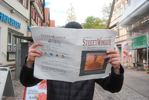 Der Streetworker, eine angebliche Obdachlosen-Zeitung, ist trotz eines Verbots erneut in Calw zum Verkauf angeboten worden. Foto: Archiv