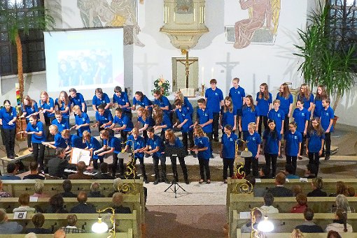 Ein außergewöhnliches Benefizkonzert erlebten die Besucher mit dem Christophorus Kinderchor Altensteig in der Stadtkirche Bad Wildbad. Foto: Bechtle Foto: Schwarzwälder-Bote