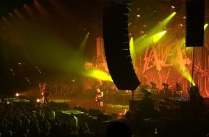 Slayer waren der Hauptact des Konzerts in der MHP Arena in Ludwigsburg am Samstagabend. Die kalifornischen Thrash-Metaller überzeugten auf ganzer Linie. Foto: Matthias Kapaun