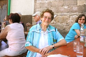 So kennen sie  die Bietenhausener: Käthe Beuter – am Sonntag war sie zu Gast beim Beetenfest des Obstbauvereins, heute feiert sie ihren 90. Geburtstag.  Foto: Beiter Foto: Schwarzwälder-Bote