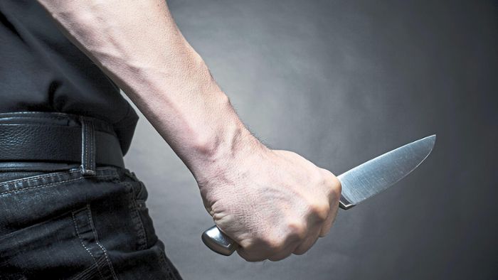 Streit eskaliert - Mann in Blumberg mit Messer bedroht
