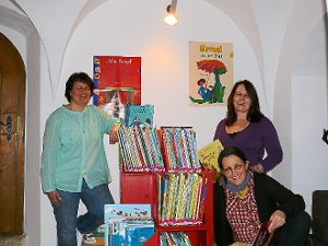 Das Team der Stadtbücherei Geislingen. Von links: Bettina Acker, Yvonne Müller und Dorothee Schmieg Foto: Hirschberger Foto: Schwarzwälder-Bote