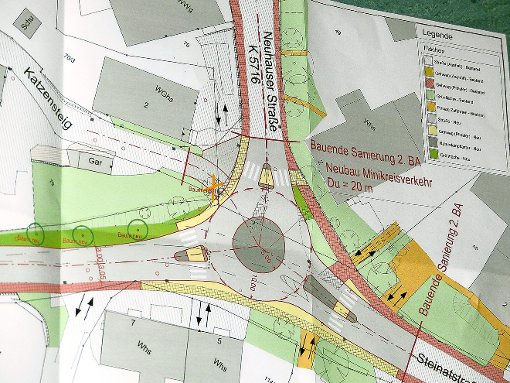So könnte der Minikreisverkehr an der Einmündung der Neuhauser Straße in die Steinatstraße  in Obereschach aussehen. Foto: Weiß Foto: Schwarzwälder-Bote