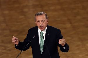 Der türkische Präsident Erdogan geht immer schärfer gegen seine Kritiker vor. Foto: AP