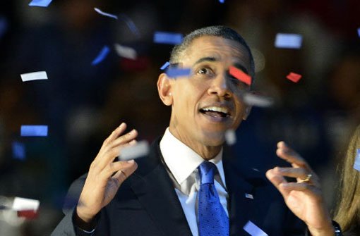 Nach einem erbitterten Wahlkampf hat sich US-Präsident Barack Obama in der Nacht zum Mittwoch eine zweite Amtszeit gesichert. In seiner Siegesrede vor Anhängern in Chicago beschwor er die Einheit Amerikas.  Foto: dpa