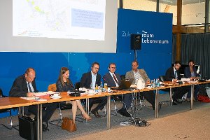 Jochen Cabanis, Sven Hinterseh und Reinhold Mayer  bei der Sitzung.  Foto: fsk Foto: Schwarzwälder-Bote