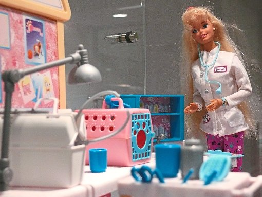 Der Star  in so  manchem Kinderzimmer: Barbie,  hier als  erfolgreiche  Tierärztin. Foto: Hofmann Foto: Schwarzwälder-Bote