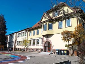 Der Altbau der Grundschule in Dornstetten wird im Zuge des Erweiterungsbaus modernisiert.Archiv-Foto: Haier Foto: Schwarzwälder-Bote