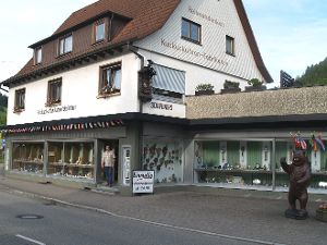 Das ehemalige Ladengeschäft des Uhrenhauses Jäger soll in eine Wohnung umgebaut werden. Im Juni 2009 hat es seine Türen geschlossen. Foto: Herzog