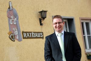 Wird Peter Seithel das Rathaus in Grömbach verlassen? Die Entscheidung fällt im Juli.  Archiv-Foto: Eberhardt Foto: Schwarzwälder-Bote