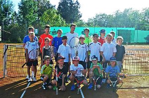 In Tieringen wurden auch Jugendvereinsmeister des Tennisclubs Hartheim beim gemeinsamen Turnier ermittelt. Foto: Kirschbaum Foto: Schwarzwälder-Bote