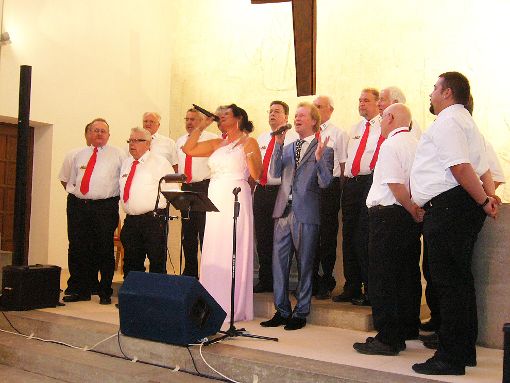 Christliche Schlagermelodien waren in den Lamprechtskirche zu hören.  Foto: Gerstenecker Foto: Schwarzwälder-Bote