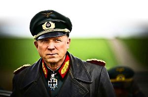 Ulrich Tukur spielt die Hauptfigur in „Rommel“. Foto: Leif Piechowski
