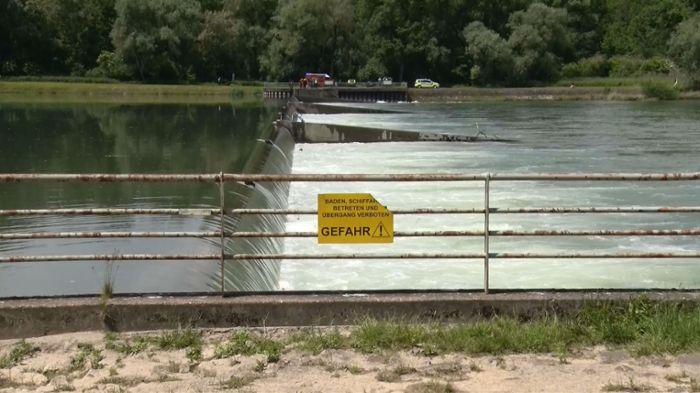 Tote bei Schlauchboot-Unfall auf dem Rhein