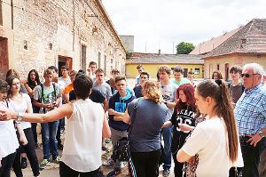 Der Besuch im KZ Theresienstadt hat die Schüler der Schillerschule besonders beeindruckt.  Foto: Kocbek Foto: Schwarzwälder-Bote