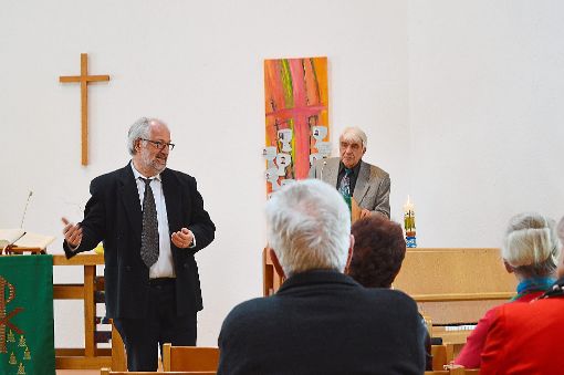 Pfarrer Peter Krech   gab bei der Gemeindeversammlung eine Fülle von Informationen. Foto: Bantle Foto: Schwarzwälder-Bote