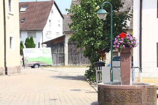 Mit dem Platz hinter der Kirche hat sich der Höfendorfer Ortschaftsrat in seiner jüngsten Sitzung befasst.  Foto: Beiter Foto: Schwarzwälder-Bote