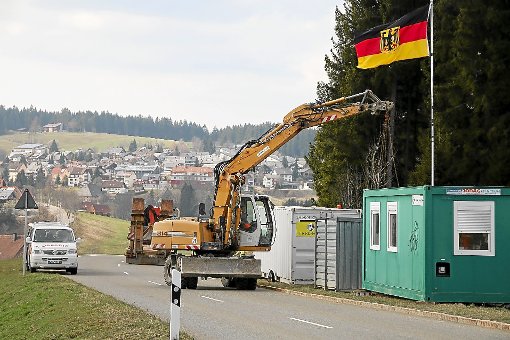 Pünktlich zum 1. April beginnen die Bauarbeiten zur Erneuerung von 1,4 Kilometern auf der Kreisstraße  5728, der Kirnacher Straße, in Schönwald.   Fotos: Kommert Foto: Schwarzwälder-Bote
