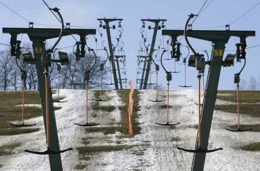 Abgesehen vom Feldberg waren die Aussichten für Wintersportler in diesem Jahr schlecht - das galt auch für die Region Schwäbische Alb (Foto). Traurige Bilanz zog auch der Ski-Club Truchtelfingen. Foto: dpa