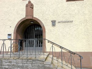 Vor dem Amtsgericht Freudenstadt musste sich ein Odachloser wegen verschiedener Delikte verantworten.  Foto: Feinler
