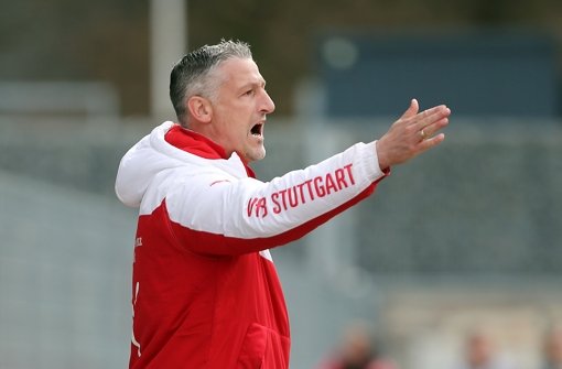 Beim VfB Stuttgart II um den Trainer Jürgen Kramny tut sich in der kommenden Saison einiges.  Foto: Pressefoto Baumann