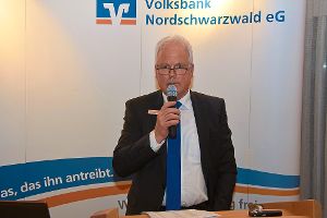 Christian Radde berichtete in seinem Vortrag von der wirtschaftlichen Entwicklung der Bank. Foto: Schwarzwälder-Bote