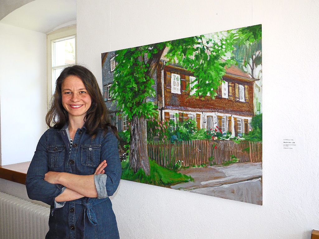 Stefanie Doldinger will in der Alten Schule Burgfelden für noch mehr Ausstellungen Gastgeberin sein. Fotos: Eyrich