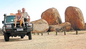 Adelheid Keller und Paul Spahr im Outback von Australien. Foto: sb