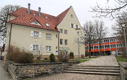 Die Heizungsanlage für Grundschule, Altes Schulhaus und Gemeindehalle soll erneuert werden.  Foto: Priestersbach Foto: Schwarzwälder-Bote