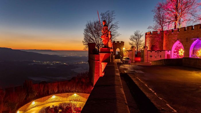 Sonderausstellung mit Ansichten von der Burg Hohenzollern