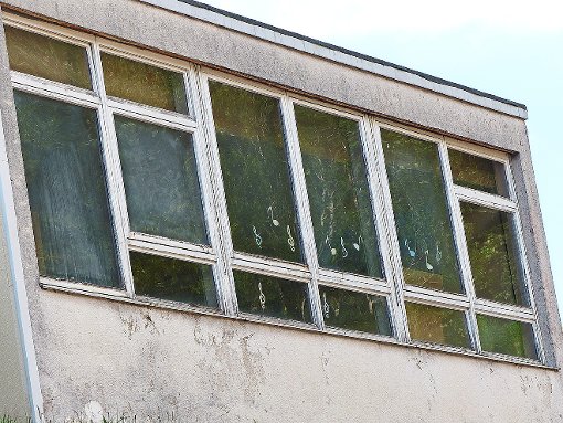 Der Physikraum der Grundschule muss verbessert werden. Nötig ist die Renovierung der Außenfassade und der Erneuerung der Fensteranlagen.  Foto: Kouba Foto: Schwarzwälder-Bote