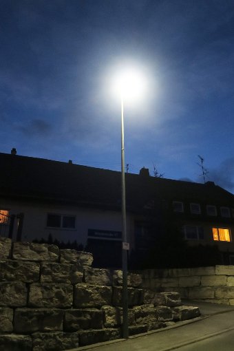 Modernisiert ist jetzt die Straßenbeleuchtung in Obernheim. Foto: Retter Foto: Schwarzwälder-Bote