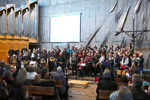 Voice & Brass gaben ein Konzert in der Heumadener Versöhnungskirche. Foto: Tröger Foto: Schwarzwälder-Bote