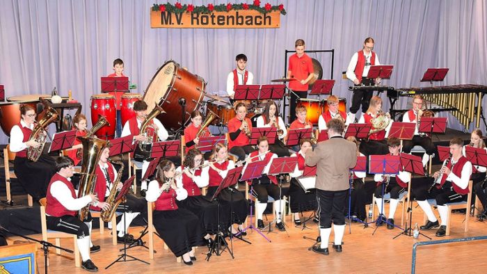 Musikverein Rötenbach meistert Oberstufen-Stücke